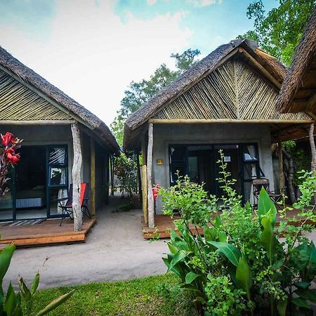 African Excursions Guest House Khwai Esterno foto