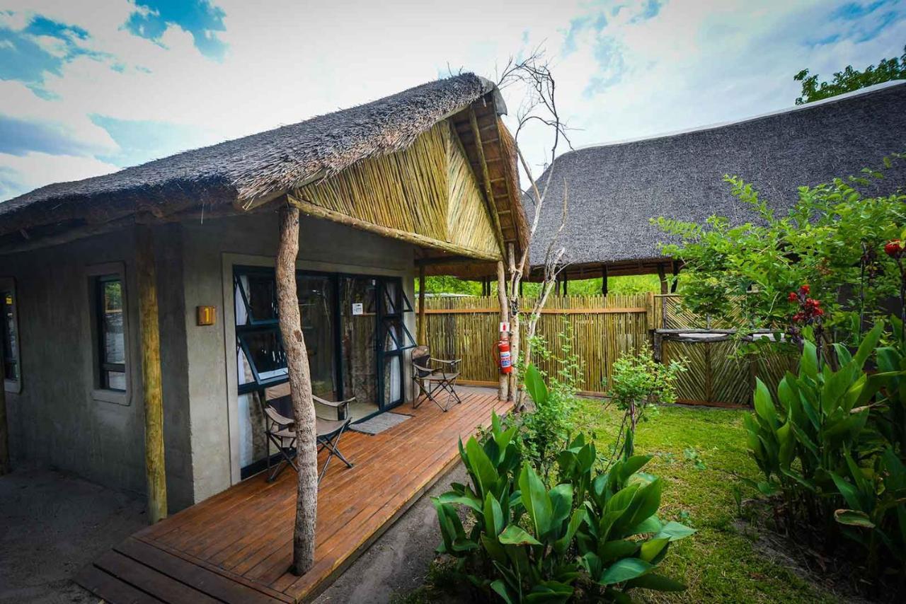 African Excursions Guest House Khwai Esterno foto