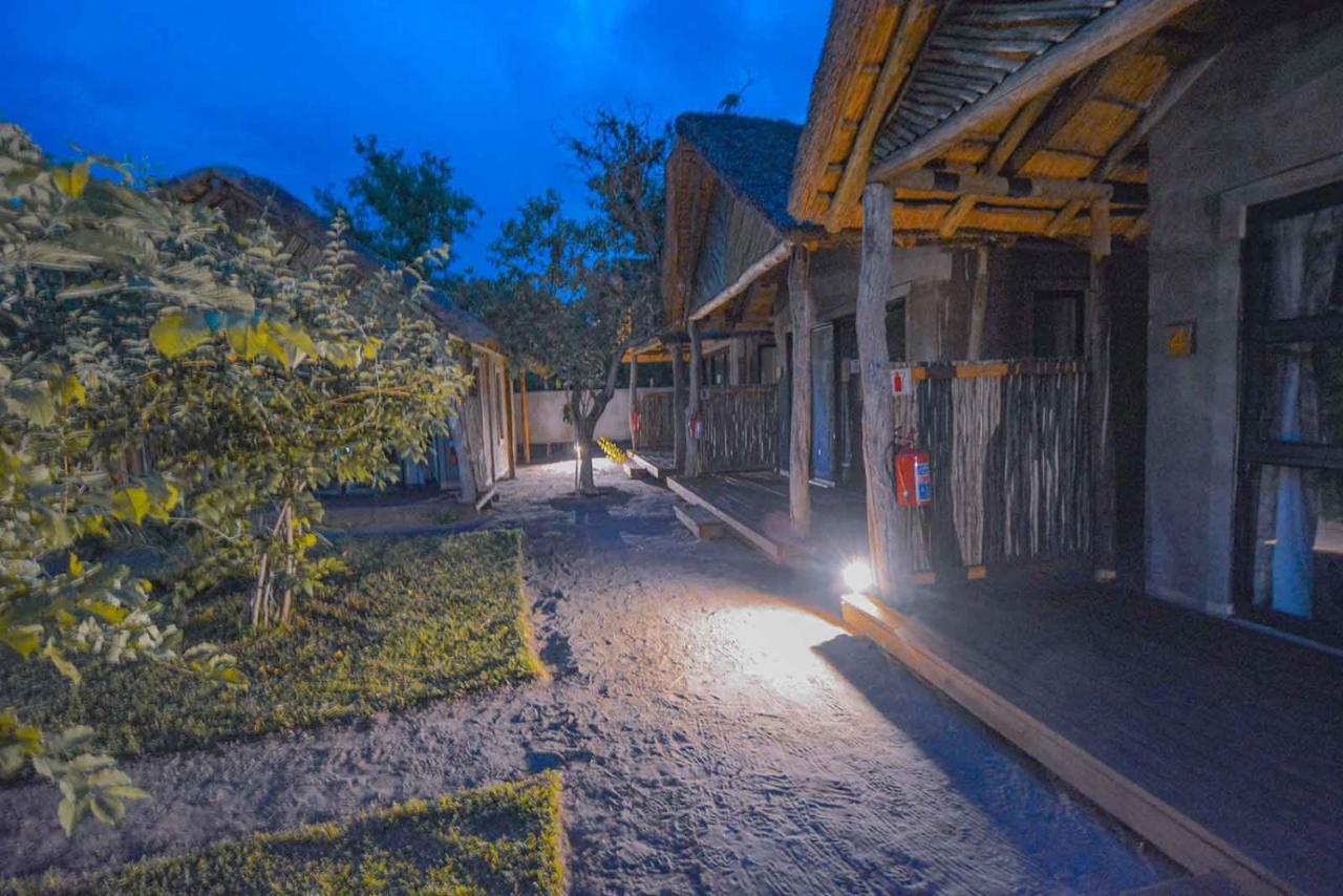 African Excursions Guest House Khwai Esterno foto