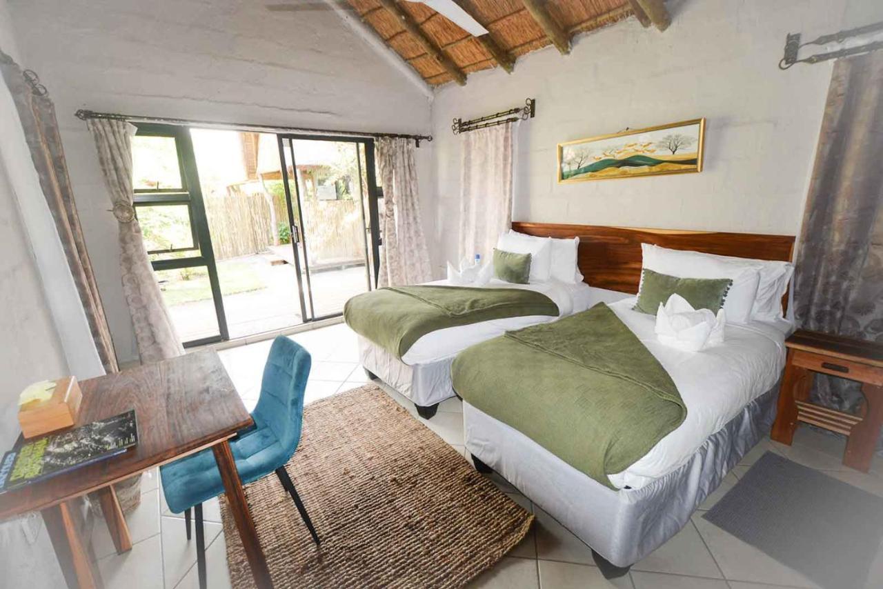African Excursions Guest House Khwai Esterno foto
