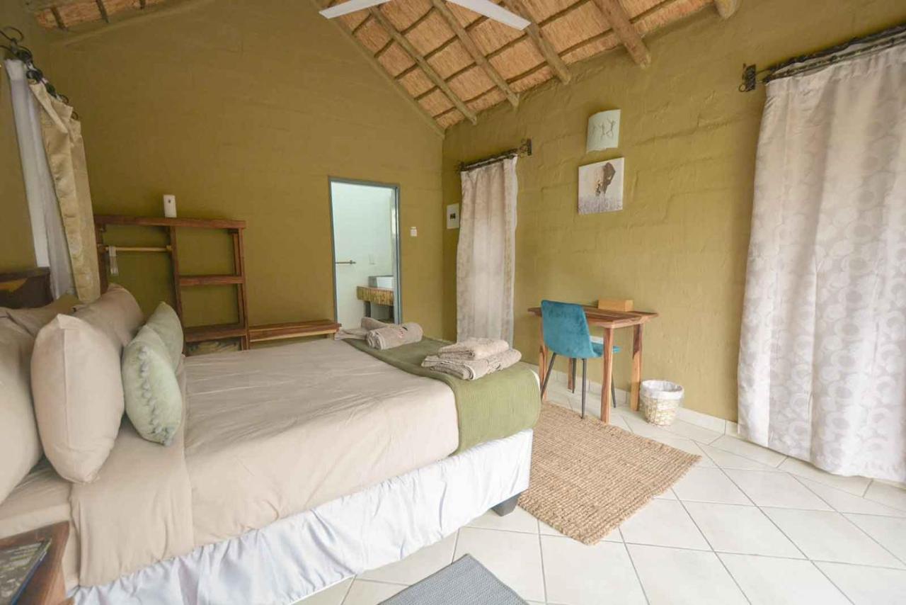 African Excursions Guest House Khwai Esterno foto