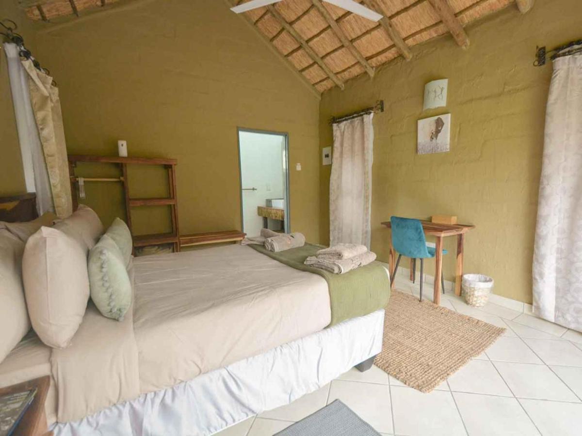African Excursions Guest House Khwai Esterno foto