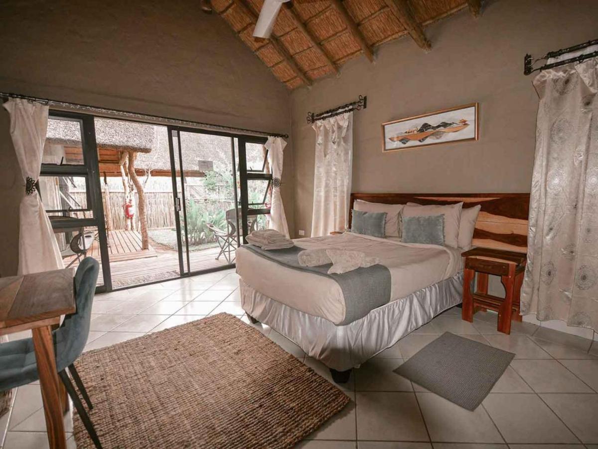 African Excursions Guest House Khwai Esterno foto
