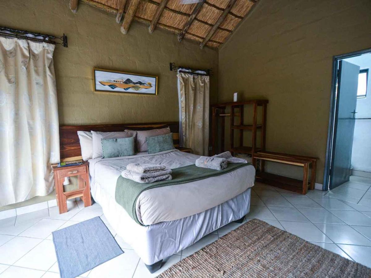 African Excursions Guest House Khwai Esterno foto